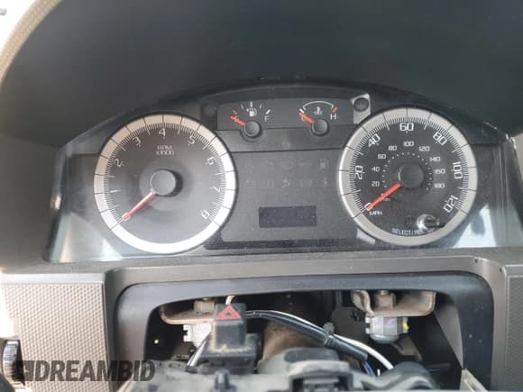 ✅ 2008 Ford Escape XLS • VIN: 1FMCU02Z08KB06103 • Lot: 60934415. Listed on Copart with Not provided. Free auction sales archive from the USA and detailed vehicle history report at DreamBid. Image 9.