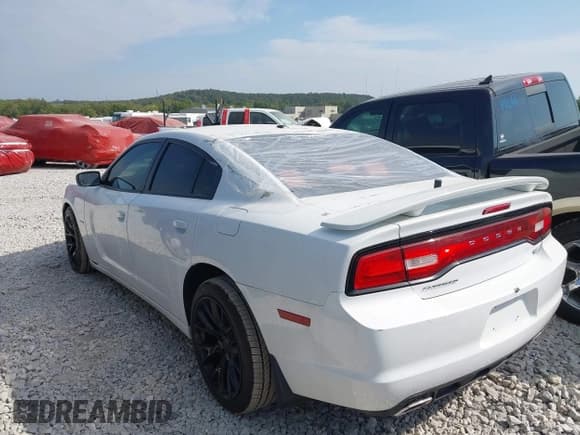 ✅ 2013 Dodge Charger RT • VIN: 2C3CDXCT7DH707294 • Lot: 43242281. Wystawiony na IAAI z przebiegiem 267 845 mil. Bezpłatny archiwum sprzedaży aukcyjnych z USA i szczegółowy raport historii pojazdu na DreamBid. Zdjęcie 3.