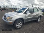 ✅ 1999 Lexus RX 300 • VIN: JT6GF10U7X0019264 • Лот: 85141815. Опубликован ранее на Copart с пробегом 143 087 миль. Бесплатный доступ к архиву аукционных продаж из США и подробный отчёт об истории автомобиля на DreamBid. Изображение 1.