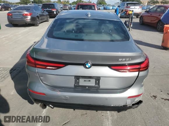 ✅ 2024 BMW 2 Series 228i • VIN: WBA53AK0XR7R50867 • Lot: 92092105. Wystawiony na Copart z przebiegiem 11 931 mil. Bezpłatny archiwum sprzedaży aukcyjnych z USA i szczegółowy raport historii pojazdu na DreamBid. Zdjęcie 6.