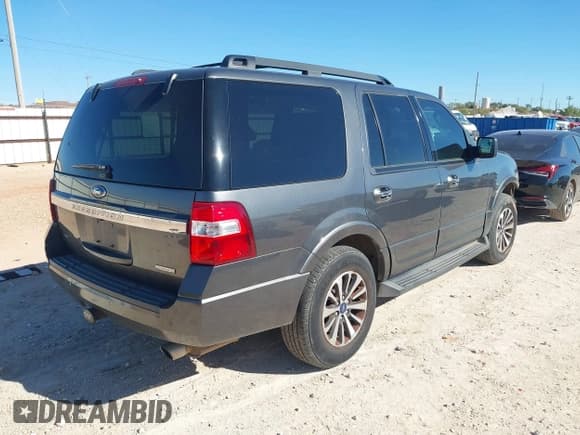 ✅ 2015 Ford Expedition XLT • VIN: 1FMJU1HT7FEF49697 • Lot: 43575147. Listed on IAAI with 138,317 mi. Free auction sales archive from the USA and detailed vehicle history report at DreamBid. Image 4.