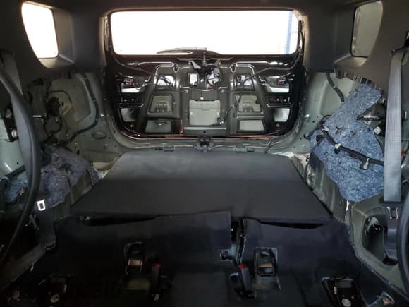 ✅ 2025 Chevrolet Equinox FWD LT • VIN: 3GNAXHEG3SL226292 • Lot: 71932385. Wystawiony na Copart z przebiegiem 22 072 mil. Bezpłatny archiwum sprzedaży aukcyjnych z USA i szczegółowy raport historii pojazdu na DreamBid. Zdjęcie 10.