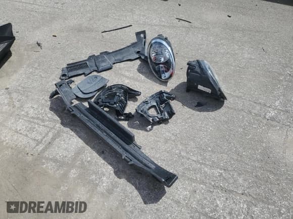 ✅ 2016 Volkswagen Beetle S • VIN: 3VW517AT9GM805083 • Lot: 57462365. Listed on Copart with 45,100 mi. Free auction sales archive from the USA and detailed vehicle history report at DreamBid. Image 12.