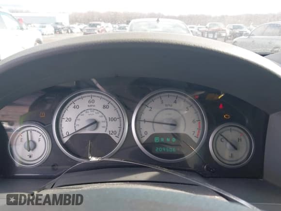 ✅ 2010 Chrysler Town & Country LX • VIN: 2A4RR2D16AR387179 • Lot: 41410509. Wystawiony na IAAI z przebiegiem 209 506 mil. Bezpłatny archiwum sprzedaży aukcyjnych z USA i szczegółowy raport historii pojazdu na DreamBid. Zdjęcie 7.