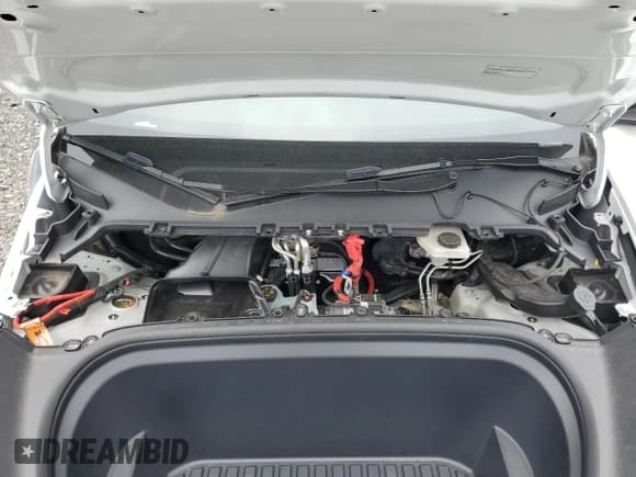 ✅ 2024 Tesla Model Y Long Range • VIN: 7SAYGDEE0RA259547 • Лот: 61723055. Опубликован ранее на Copart с пробегом 23 881 миль. Бесплатный доступ к архиву аукционных продаж из США и подробный отчёт об истории автомобиля на DreamBid. Изображение 12.