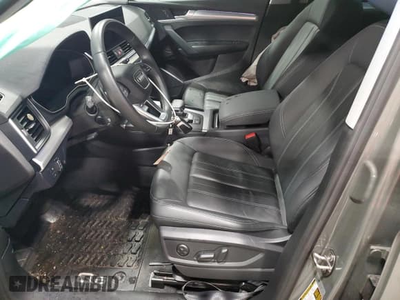 ✅ 2023 Audi Q5 S line Premium Plus • VIN: WA1EAAFY8P2135855 • Lot: 54130475. Listed on Copart with 24,241 mi. Free auction sales archive from the USA and detailed vehicle history report at DreamBid. Image 7.