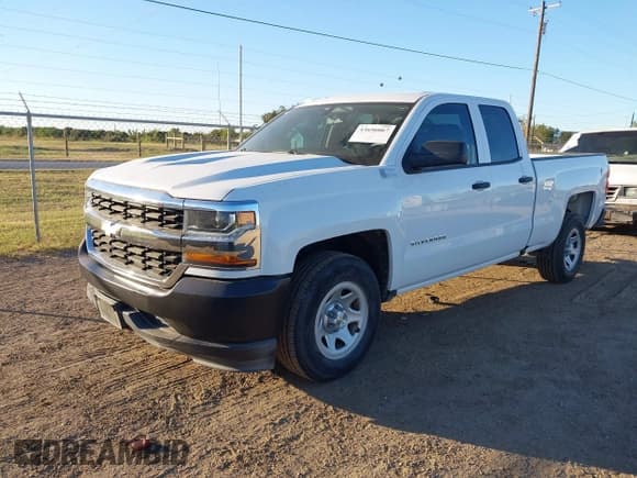 ✅ 2018 Chevrolet Silverado 1500 Work Truck • VIN: 1GCRCNEH9JZ347947 • Lot: 43656067. Wystawiony na IAAI z przebiegiem 44 355 mil. Bezpłatny archiwum sprzedaży aukcyjnych z USA i szczegółowy raport historii pojazdu na DreamBid. Zdjęcie 18.