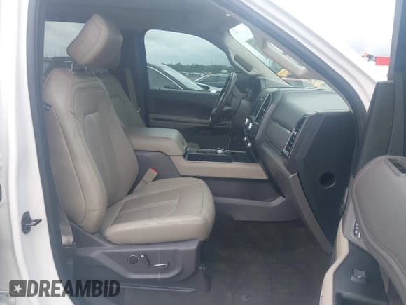 ✅ 2019 Ford Expedition Limited • VIN: 1FMJU1KT8KEA84883 • Лот: 42187759. Опубликован ранее на IAAI с пробегом 85 744 миль. Бесплатный доступ к архиву аукционных продаж из США и подробный отчёт об истории автомобиля на DreamBid. Изображение 5.