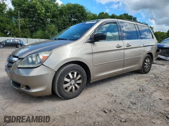 ✅ 2006 Honda Odyssey EX-L • VIN: 5FNRL38626B446153 • Lot: 70833965. Listed on Copart with 198,416 mi. Free auction sales archive from the USA and detailed vehicle history report at DreamBid. Image 1.