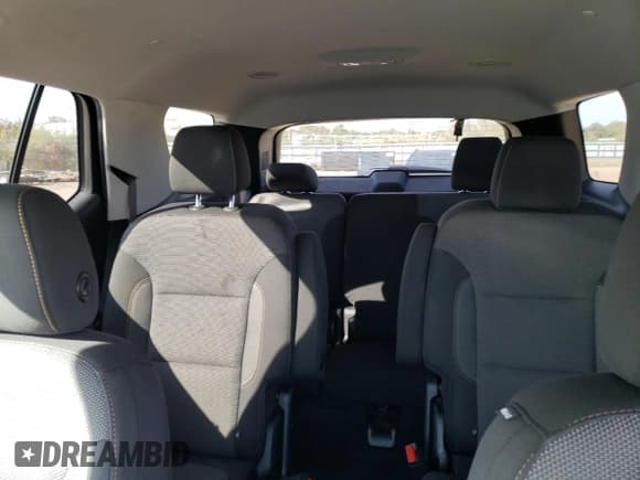 ✅ 2020 Chevrolet Traverse LT Cloth • VIN: 1GNERGKW3LJ249260 • Lot: 82581365. Listed on Copart with 74,507 mi. Free auction sales archive from the USA and detailed vehicle history report at DreamBid. Image 10.