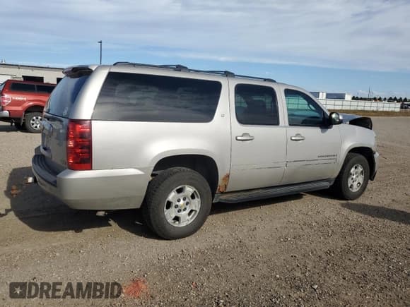 ✅ 2009 Chevrolet Suburban 1LT • VIN: 1GNFK26349R119154 • Lot: 72090214. Wystawiony na Copart z przebiegiem 203 973 mil. Bezpłatny archiwum sprzedaży aukcyjnych z USA i szczegółowy raport historii pojazdu na DreamBid. Zdjęcie 3.