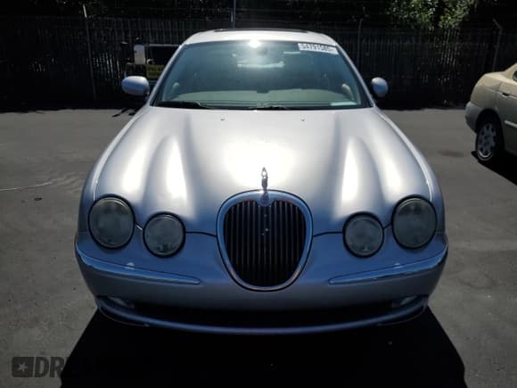 ✅ 2003 Jaguar S-Type • VIN: SAJEA01U23HM58294 • Lot: 54791585. Wystawiony na Copart z przebiegiem Nie podano. Bezpłatny archiwum sprzedaży aukcyjnych z USA i szczegółowy raport historii pojazdu na DreamBid. Zdjęcie 5.