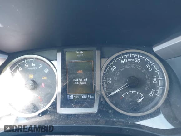 ✅ 2017 Toyota Tacoma TRD Off Road • VIN: 3TMCZ5AN3HM106025 • Lot: 43467726. Listed on IAAI with 68,455 mi. Free auction sales archive from the USA and detailed vehicle history report at DreamBid. Image 7.