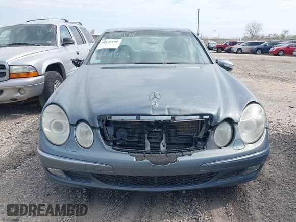 ✅ 2005 Mercedes-Benz E 320 CDI • VIN: WDBUF26J75A556690 • Lot: 40146146. Wystawiony na IAAI z przebiegiem Nie podano. Bezpłatny archiwum sprzedaży aukcyjnych z USA i szczegółowy raport historii pojazdu na DreamBid. Zdjęcie 6.