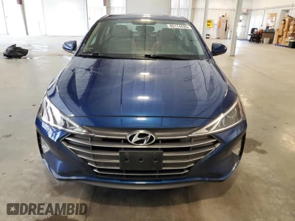 ✅ 2019 Hyundai Elantra SE • VIN: 5NPD74LF2KH447858 • Lot: 85174435. Listed on Copart with 60,978 mi. Free auction sales archive from the USA and detailed vehicle history report at DreamBid. Image 5.