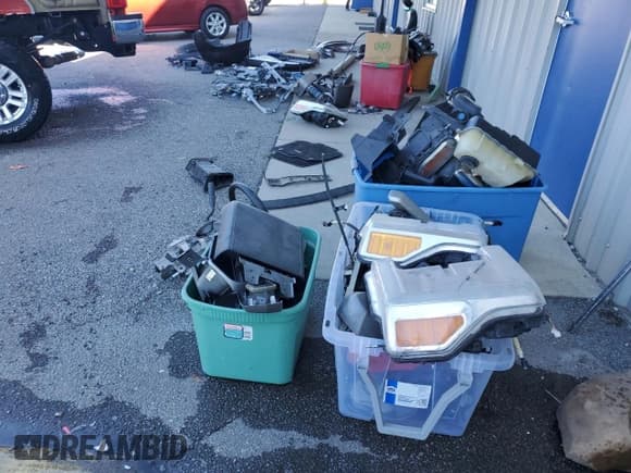 ✅ 2017 Ford F-250 Lariat • VIN: 1FT7W2BT8HEF30330 • Lot: 89655425. Listed on Copart with Not provided. Free auction sales archive from the USA and detailed vehicle history report at DreamBid. Image 12.