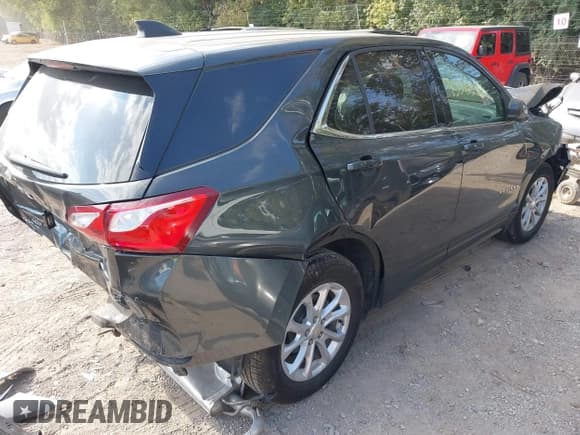 ✅ 2020 Chevrolet Equinox LT • VIN: 3GNAXKEVXLS583911 • Lot: 43380031. Wystawiony na IAAI z przebiegiem 55 150 mil. Bezpłatny archiwum sprzedaży aukcyjnych z USA i szczegółowy raport historii pojazdu na DreamBid. Zdjęcie 4.