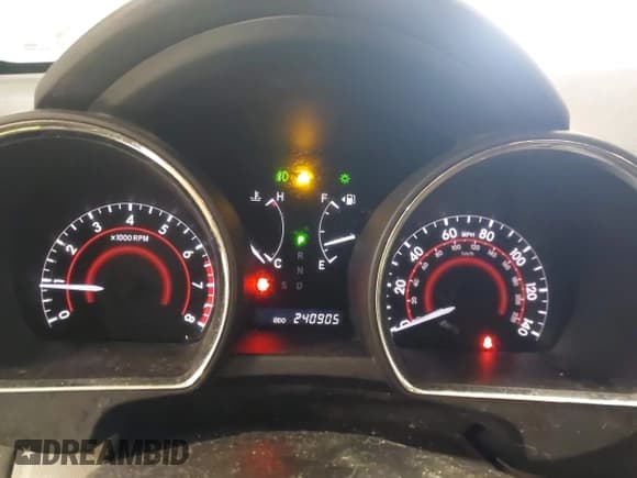 ✅ 2010 Toyota Highlander Limited • VIN: 5TDDK3EH1AS040114 • Lot: 43905641. Listed on IAAI with 240,905 mi. Free auction sales archive from the USA and detailed vehicle history report at DreamBid. Image 7.