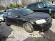 2010 Dodge Avenger R/T z VIN 1B3CC5FB3AN138910, wystawiony jako Copart lot #62747404 z przebiegiem 211 517 mil mil oraz Czysty tytuł • Clean title. Historia ofert i sprzedaży dostępna na DreamBid. Obrazek 4.