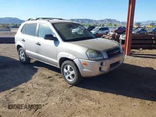 2006 Hyundai Tucson GL with VIN KM8JM12B76U314402, listed as a IAAI auction lot 43229834 with 191,635 mi miles and . Bid and sale history available at DreamBid. Image 1.