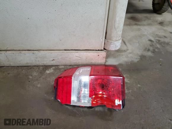 ✅ 2013 Ford Expedition XLT • VIN: 1FMJU1J58DEF35090 • Lot: 52794125. Listed on Copart with 192,132 mi. Free auction sales archive from the USA and detailed vehicle history report at DreamBid. Image 13.