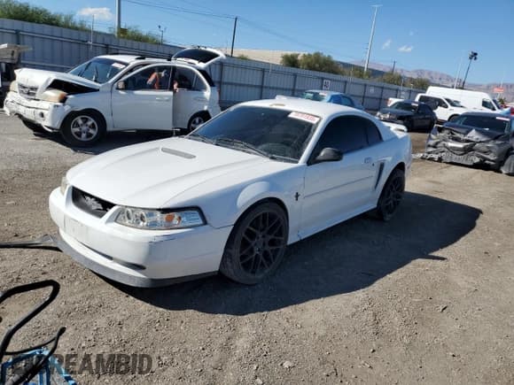 ✅ 2002 Ford Mustang Standard • VIN: 1FAFP40402F190145 • Lot: 70791935. Listed on Copart with Not provided. Free auction sales archive from the USA and detailed vehicle history report at DreamBid. Image 1.