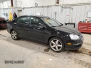 ✅ 2010 Volkswagen Jetta Limited Edition • VIN: 3VWAZ7AJ9AM099844 • Лот: 49606645. Опубликован ранее на Copart с пробегом 88 587 миль. Бесплатный доступ к архиву аукционных продаж из США и подробный отчёт об истории автомобиля на DreamBid. Изображение 4.