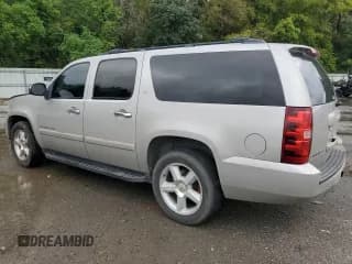 ✅ 2008 Chevrolet Suburban LTZ • VIN: 3GNFK16398G150750 • Lot: 70668964. Wystawiony na Copart z przebiegiem 281 440 mil. Bezpłatny archiwum sprzedaży aukcyjnych z USA i szczegółowy raport historii pojazdu na DreamBid. Zdjęcie 2.