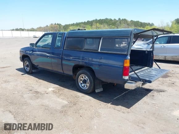 ✅ 1994 Nissan Frontier XE • VIN: 1N6SD16S8RC323555 • Lot: 41856742. Listed on IAAI with 62,619 mi. Free auction sales archive from the USA and detailed vehicle history report at DreamBid. Image 3.