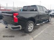 ✅ 2022 Chevrolet Silverado 1500 LTZ • VIN: 1GCPWEED6NZ108793 • Lot: 43199049. Wystawiony na IAAI z przebiegiem 117 719 mil. Bezpłatny archiwum sprzedaży aukcyjnych z USA i szczegółowy raport historii pojazdu na DreamBid. Zdjęcie 4.