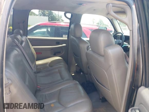 ✅ 2005 Chevrolet Silverado 2500HD LS • VIN: 1GCHK232X5F923211 • Lot: 42535273. Listed on IAAI with 416,901 mi. Free auction sales archive from the USA and detailed vehicle history report at DreamBid. Image 8.