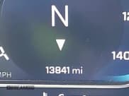 ✅ 2024 Chevrolet Tahoe RST • VIN: 1GNSCRKD2RR417057 • Lot: 42925915. Wystawiony na IAAI z przebiegiem 13 841 mil. Bezpłatny archiwum sprzedaży aukcyjnych z USA i szczegółowy raport historii pojazdu na DreamBid. Zdjęcie 15.