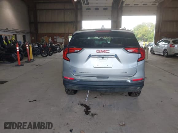 ✅ 2020 GMC Terrain SLT • VIN: 3GKALVEV7LL245807 • Lot: 40143390. Listed on IAAI with 83,453 mi. Free auction sales archive from the USA and detailed vehicle history report at DreamBid. Image 17.