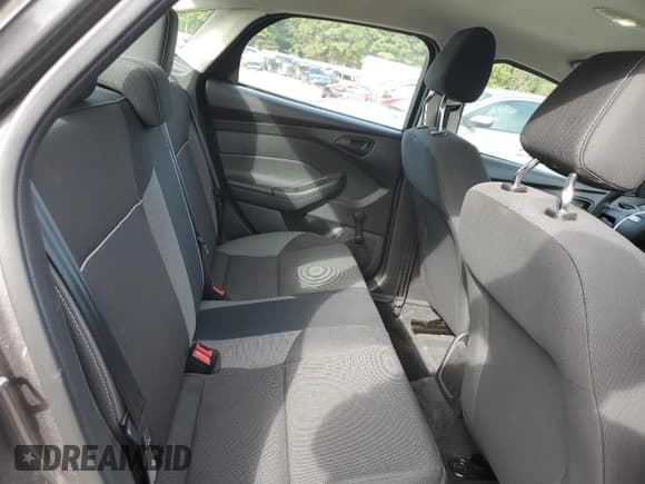 ✅ 2012 Ford Focus S • VIN: 1FAHP3E25CL225260 • Lot: 86259725. Wystawiony na Copart z przebiegiem 55 633 mil. Bezpłatny archiwum sprzedaży aukcyjnych z USA i szczegółowy raport historii pojazdu na DreamBid. Zdjęcie 10.