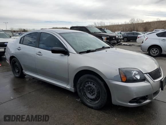 ✅ 2010 Mitsubishi Galant ES • VIN: 4A32B3FF8AE009806 • Lot: 84652244. Wystawiony na Copart z przebiegiem 166 687 mil. Bezpłatny archiwum sprzedaży aukcyjnych z USA i szczegółowy raport historii pojazdu na DreamBid. Zdjęcie 4.