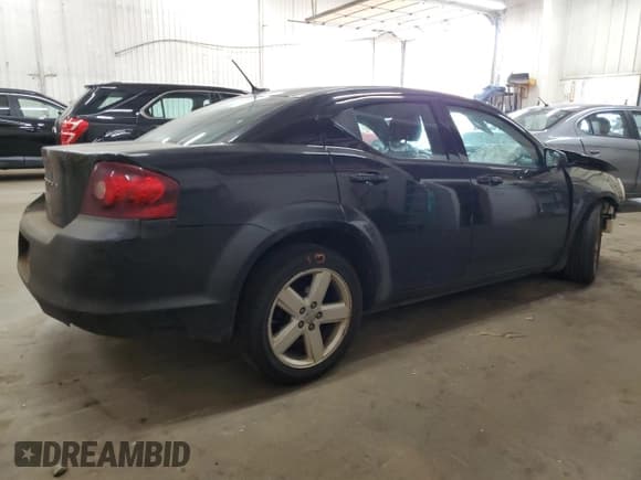✅ 2013 Dodge Avenger SE • VIN: 1C3CDZAB2DN517853 • Лот: 77991644. Опубликован ранее на Copart с пробегом 233 509 миль. Бесплатный доступ к архиву аукционных продаж из США и подробный отчёт об истории автомобиля на DreamBid. Изображение 3.