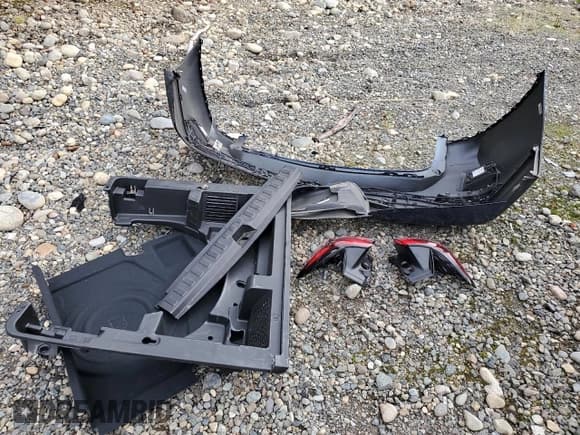 ✅ 2024 Chevrolet Equinox RS • VIN: 3GNAXWEG9RL177615 • Lot: 89739115. Listed on Copart with 31,686 mi. Free auction sales archive from the USA and detailed vehicle history report at DreamBid. Image 13.