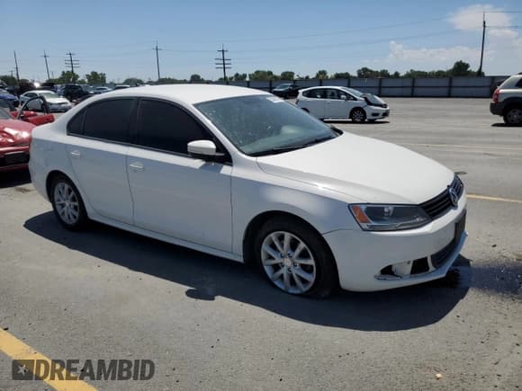 ✅ 2011 Volkswagen Jetta SE • VIN: 3VWBZ7AJ7BM309850 • Лот: 63804075. Опубликован ранее на Copart с пробегом 137 456 миль. Бесплатный доступ к архиву аукционных продаж из США и подробный отчёт об истории автомобиля на DreamBid. Изображение 4.