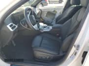 ✅ 2025 BMW 3 Series 330i • VIN: 3MW69CW03S8F22233 • Лот: 71605865. Опубликован ранее на Copart с пробегом 9 019 миль. Бесплатный доступ к архиву аукционных продаж из США и подробный отчёт об истории автомобиля на DreamBid. Изображение 7.