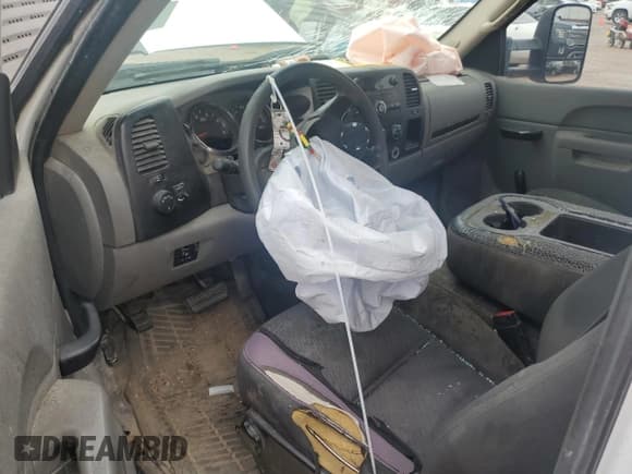 ✅ 2011 Chevrolet Silverado 2500HD • VIN: 1GC2CVC83BZ209973 • Lot: 44789695. Wystawiony na Copart z przebiegiem 189 925 mil. Bezpłatny archiwum sprzedaży aukcyjnych z USA i szczegółowy raport historii pojazdu na DreamBid. Zdjęcie 7.