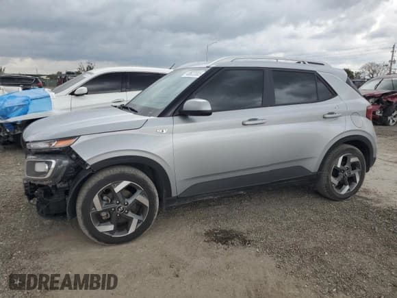 ✅ 2022 Hyundai Venue SEL • VIN: KMHRC8A35NU190024 • Lot: 48622005. Listed on Copart with 16,064 mi. Free auction sales archive from the USA and detailed vehicle history report at DreamBid. Image 1.