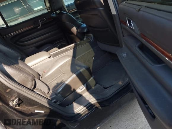 ✅ 2012 Lincoln MKT EcoBoost • VIN: 2LMHJ5AT6CBL55067 • Lot: 43186780. Listed on IAAI with 130,736 mi. Free auction sales archive from the USA and detailed vehicle history report at DreamBid. Image 8.