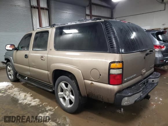✅ 2004 Chevrolet Suburban LS • VIN: 1GNEC16Z74J207727 • Лот: 81722614. Опубликован ранее на Copart с пробегом 361 781 миль. Бесплатный доступ к архиву аукционных продаж из США и подробный отчёт об истории автомобиля на DreamBid. Изображение 2.