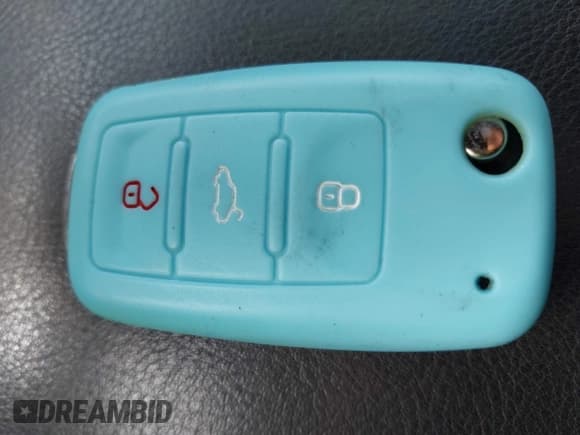 ✅ 2009 Volkswagen Eos Lux • VIN: WVWFA71FX9V016130 • Lot: 42731052. Wystawiony na IAAI z przebiegiem 126 346 mil. Bezpłatny archiwum sprzedaży aukcyjnych z USA i szczegółowy raport historii pojazdu na DreamBid. Zdjęcie 11.