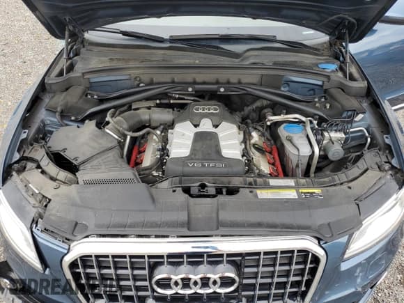 ✅ 2015 Audi Q5 • VIN: WA1LGCFP2FA054010 • Lot: 69423414. Listed on Copart with 136,734 mi. Free auction sales archive from the USA and detailed vehicle history report at DreamBid. Image 12.