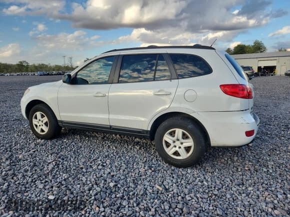 ✅ 2009 Hyundai Santa Fe GLS • VIN: 5NMSG13D69H289102 • Lot: 85347115. Listed on Copart with 145,938 mi. Free auction sales archive from the USA and detailed vehicle history report at DreamBid. Image 2.