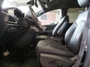 ✅ 2024 Chrysler Pacifica Touring L • VIN: 2C4RC3BG6RR153981 • Lot: 58708615. Wystawiony na Copart z przebiegiem 12 875 mil. Bezpłatny archiwum sprzedaży aukcyjnych z USA i szczegółowy raport historii pojazdu na DreamBid. Zdjęcie 7.