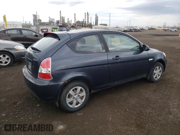 ✅ 2007 Hyundai Accent GS • VIN: KMHCN35C47U015215 • Лот: 54743155. Опубликован ранее на Copart с пробегом 200 380 миль. Бесплатный доступ к архиву аукционных продаж из США и подробный отчёт об истории автомобиля на DreamBid. Изображение 3.