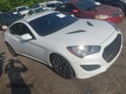 ✅ 2013 Hyundai Genesis Coupe Premium • VIN: KMHHT6KD4DU088543 • Lot: 42135293. Wystawiony na IAAI z przebiegiem 149 302 mil. Bezpłatny archiwum sprzedaży aukcyjnych z USA i szczegółowy raport historii pojazdu na DreamBid. Zdjęcie 1.