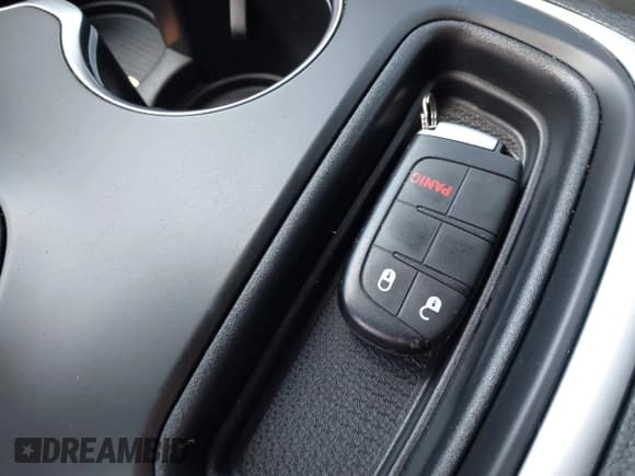 ✅ 2019 Dodge Durango SXT Plus • VIN: 1C4RDJAG2KC780114 • Lot: 42572276. Wystawiony na IAAI z przebiegiem 120 756 mil. Bezpłatny archiwum sprzedaży aukcyjnych z USA i szczegółowy raport historii pojazdu na DreamBid. Zdjęcie 11.